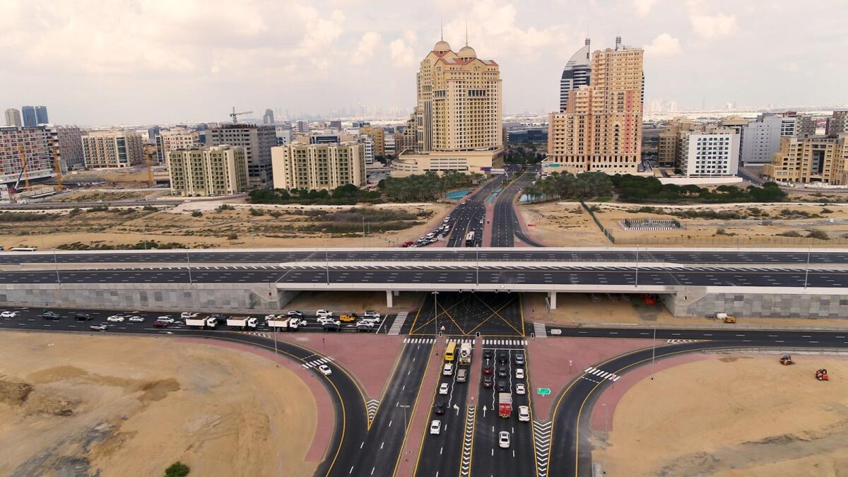 Dubai Unveils 2 New Bridges to Ease Traffic Flow, Handling 14,400 Cars Per Hour